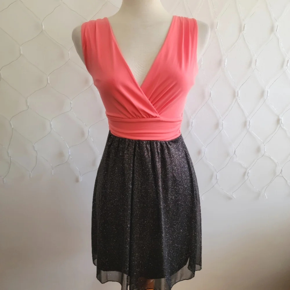 • EnFocus Studio Feminine Sleeveless A-Line Dress • Peach & Black • Size 4